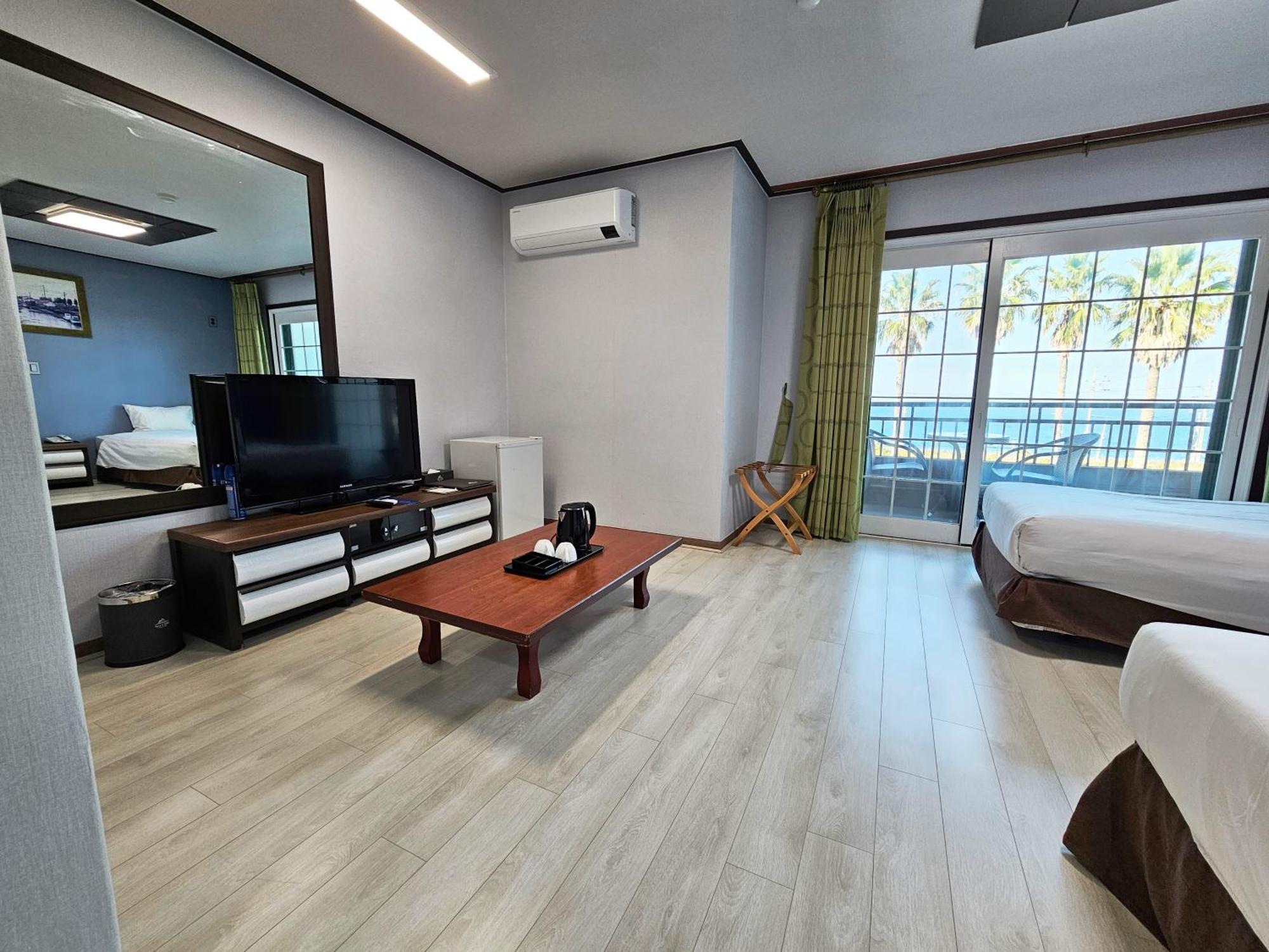ซี คลิฟ โฮเทล เชจู Hotel เมืองเชจู ภายนอก รูปภาพ