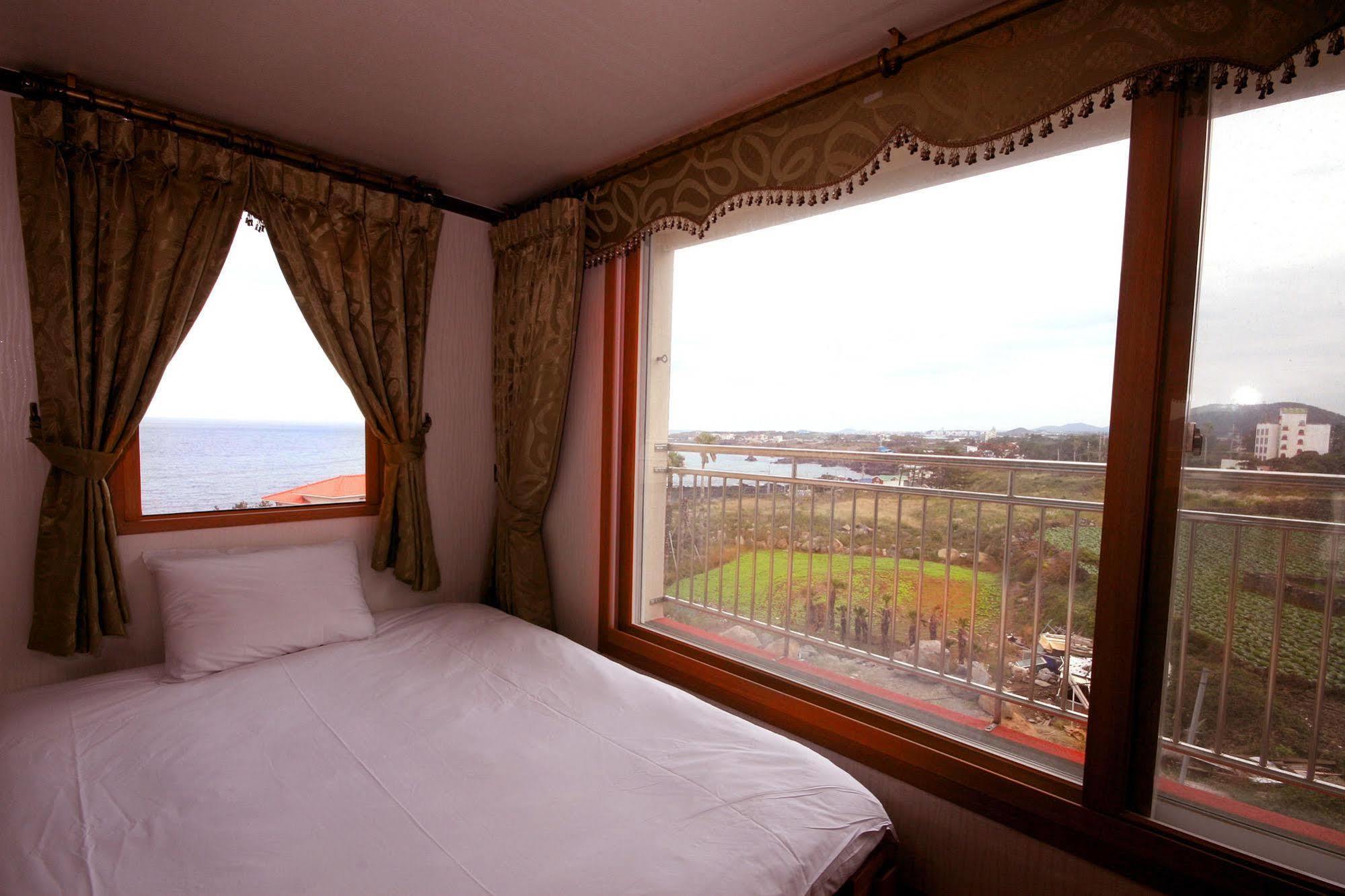 ซี คลิฟ โฮเทล เชจู Hotel เมืองเชจู ภายนอก รูปภาพ